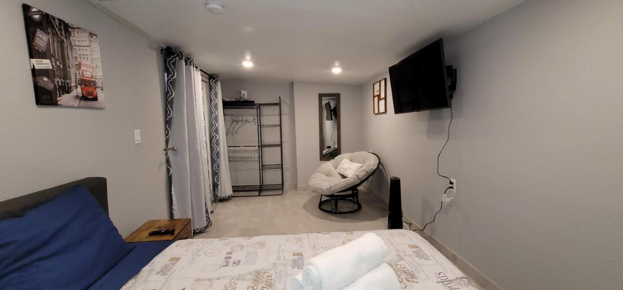 Casa de férias Cheerful, Fresh And Spacious 3 Bedroom Townhome, *
